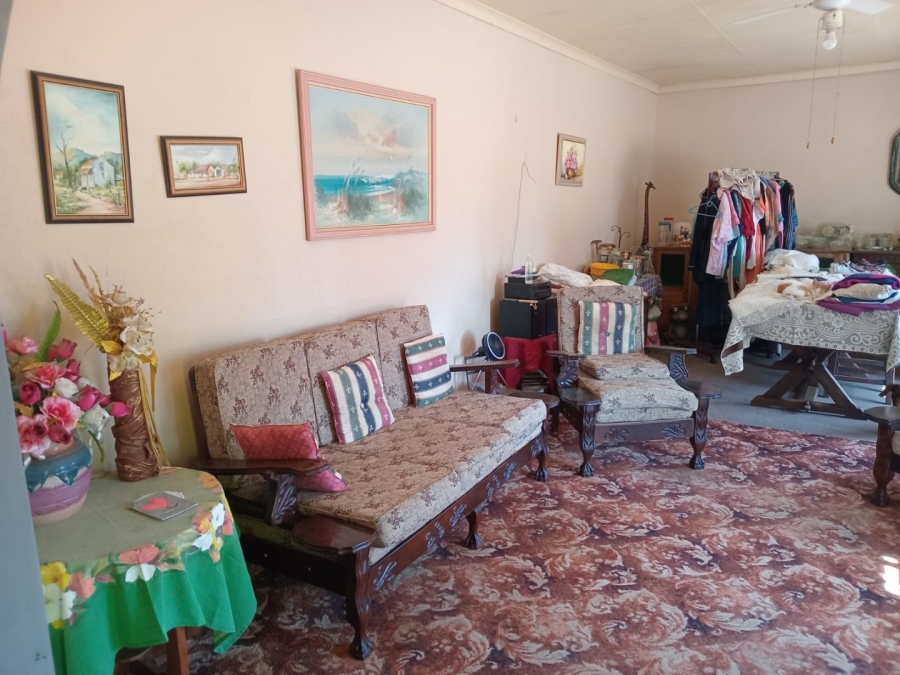 7 Bedroom Property for Sale in Bloemhof North West